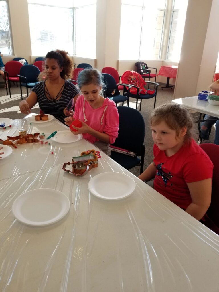 Artwork and artists from the December 2018 — Christmas Fun session at Creating With Blind Abandon.