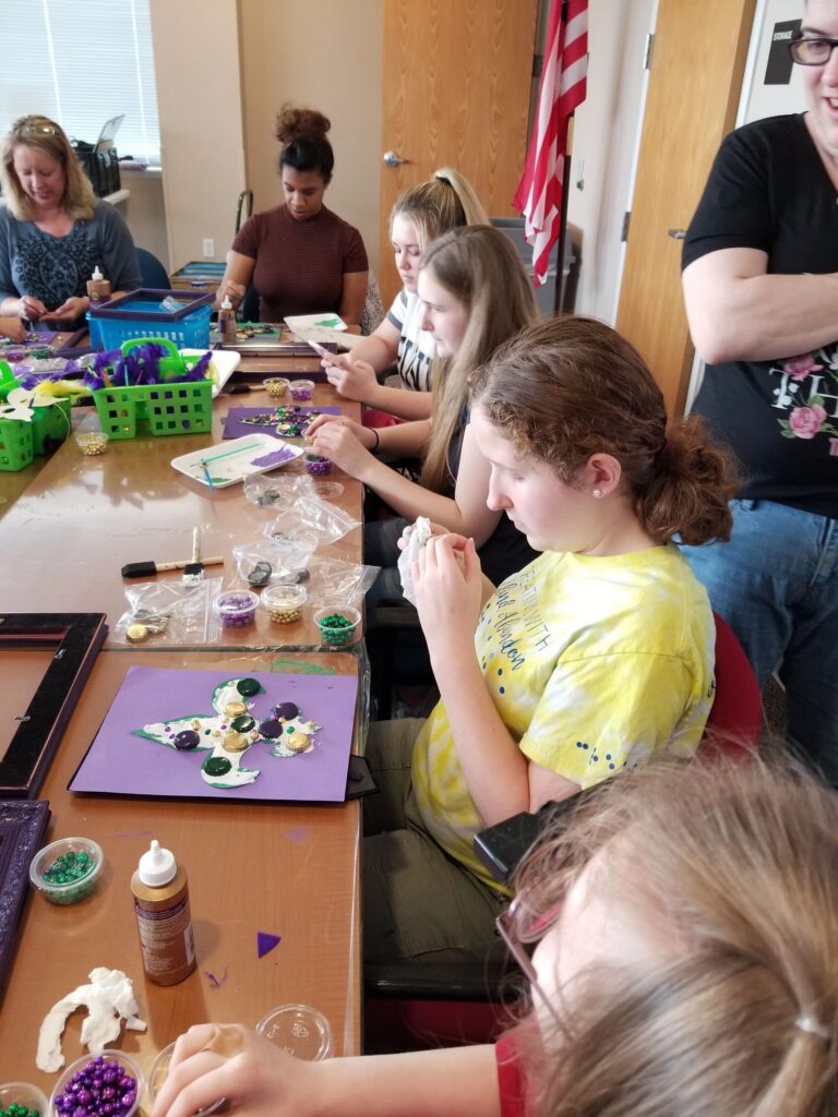 Artwork and artists from the February 2019 — Mardi Gras Fun session at Creating With Blind Abandon.
