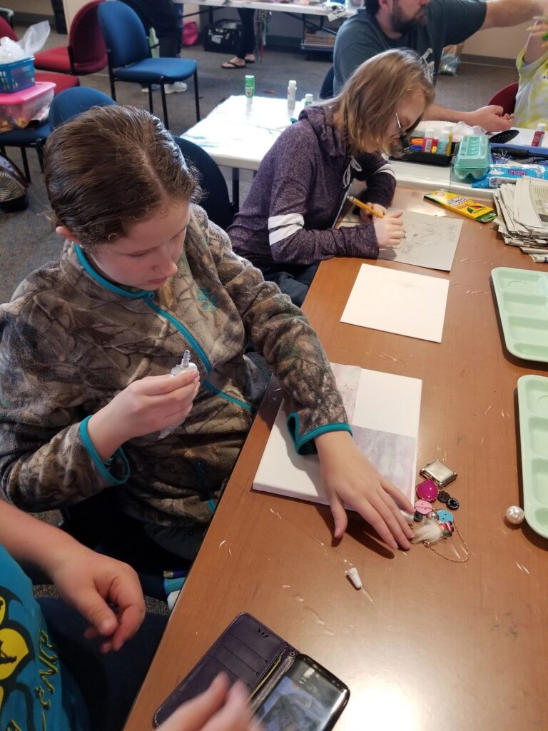 Artwork and artists from the March 2019 — Restaurant Art session at Creating With Blind Abandon.