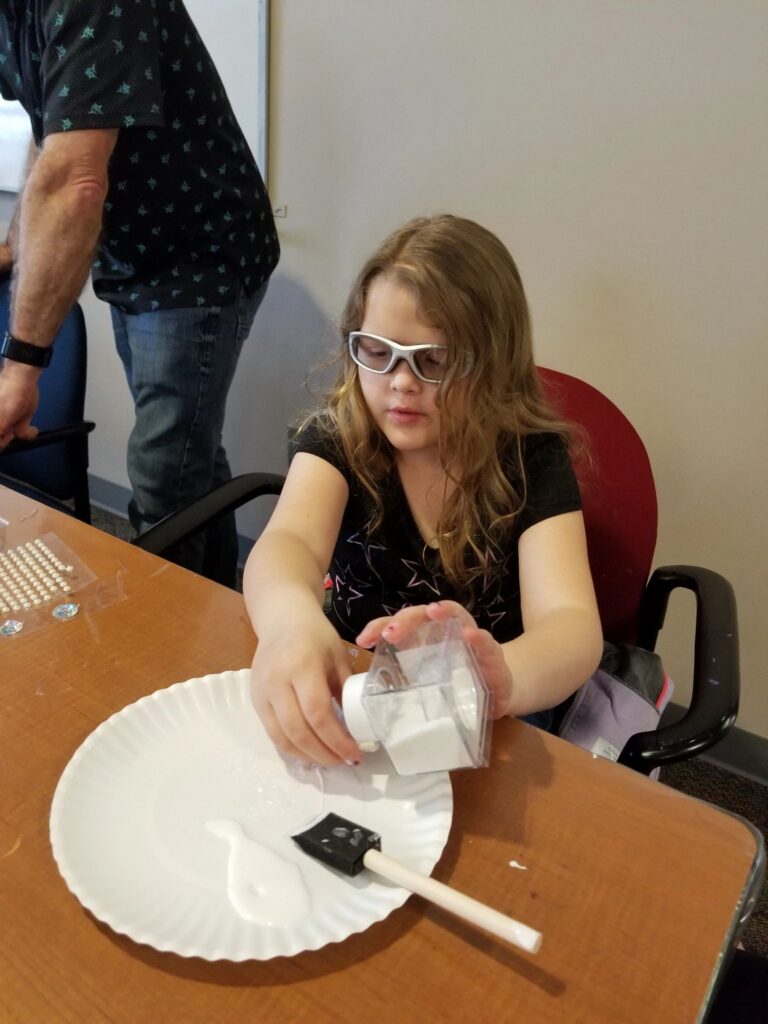 Artwork and artists from the March 2019 — Restaurant Art session at Creating With Blind Abandon.
