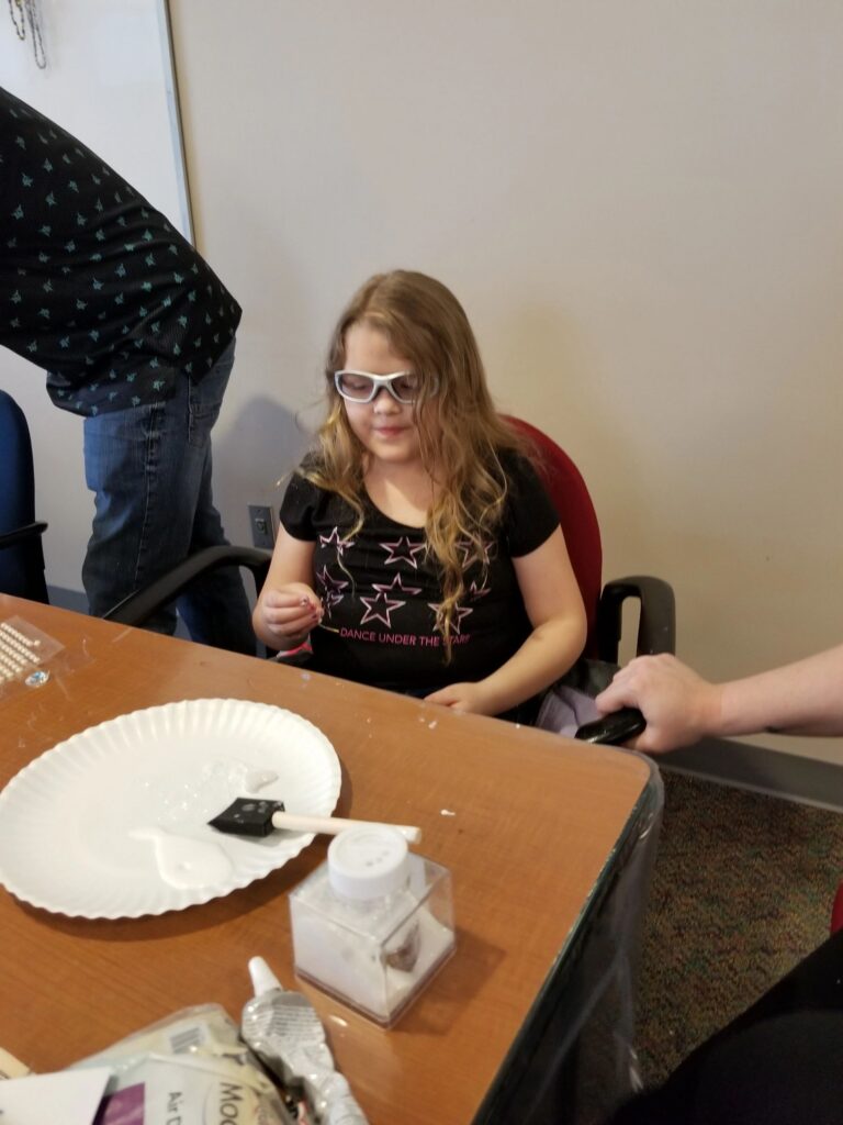 Artwork and artists from the March 2019 — Restaurant Art session at Creating With Blind Abandon.