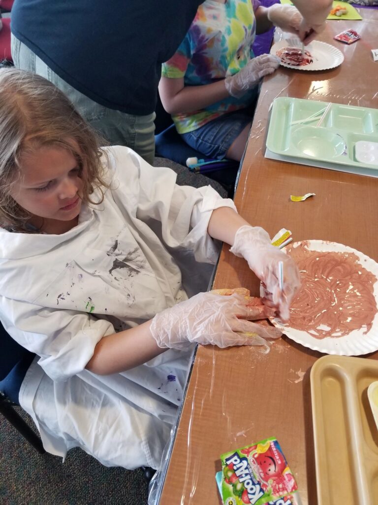 Artwork and artists from the May 2019 — Rocking Flowers for Mom! session at Creating With Blind Abandon.