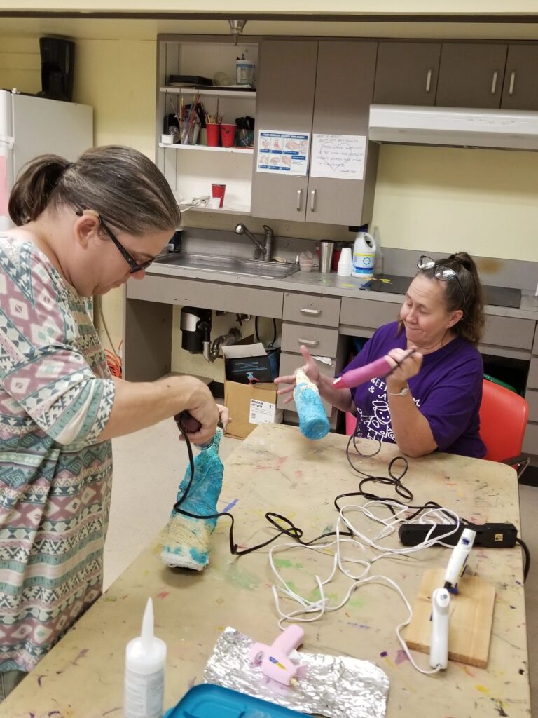 Artwork and artists from the August 2019 Beach Bottles session at Creating With Blind Abandon.