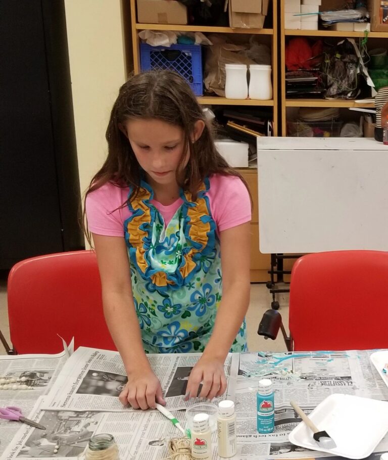 Artwork and artists from the August 2019 Beach Bottles session at Creating With Blind Abandon.