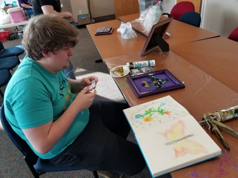 Artwork and artists from the February 2019 — Mardi Gras Fun session at Creating With Blind Abandon.
