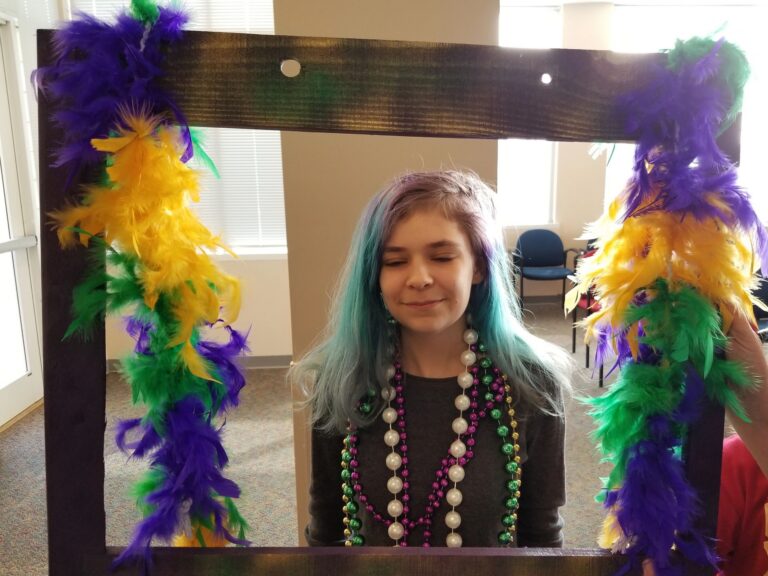 Artwork and artists from the February 2019 — Mardi Gras Fun session at Creating With Blind Abandon.