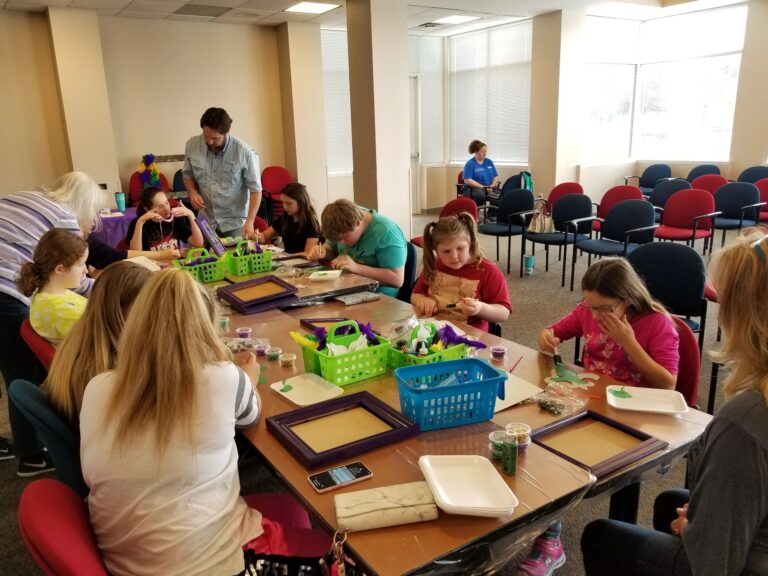 Artwork and artists from the February 2019 — Mardi Gras Fun session at Creating With Blind Abandon.