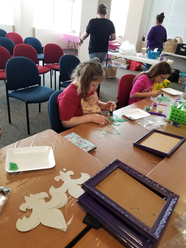 Artwork and artists from the February 2019 — Mardi Gras Fun session at Creating With Blind Abandon.