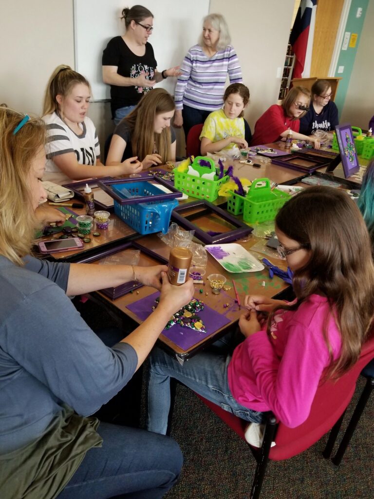 Artwork and artists from the February 2019 — Mardi Gras Fun session at Creating With Blind Abandon.