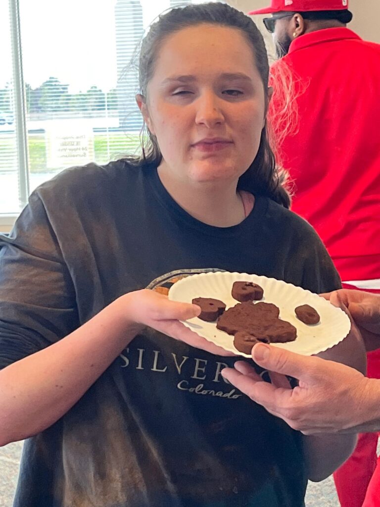 Artwork and artists from the February 2023 — Cinnamon Applesauce Valentines Ornaments session at Creating With Blind Abandon.