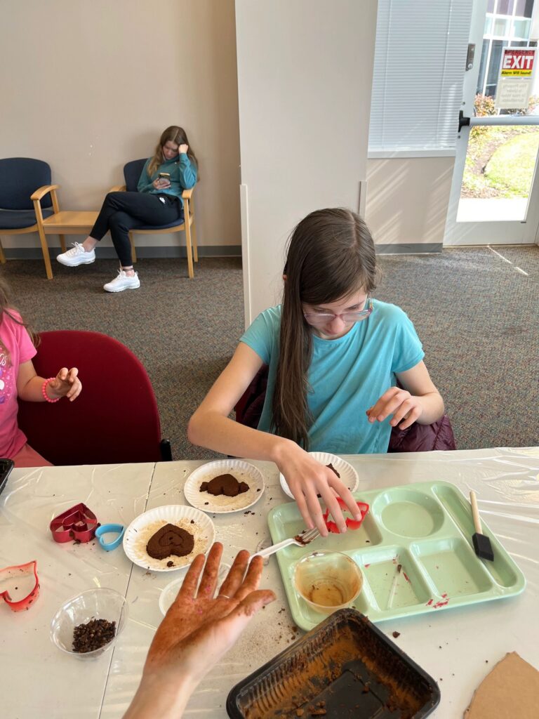 Artwork and artists from the February 2023 — Cinnamon Applesauce Valentines Ornaments session at Creating With Blind Abandon.