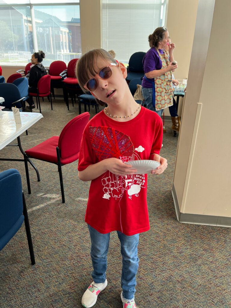 Artwork and artists from the February 2023 — Cinnamon Applesauce Valentines Ornaments session at Creating With Blind Abandon.