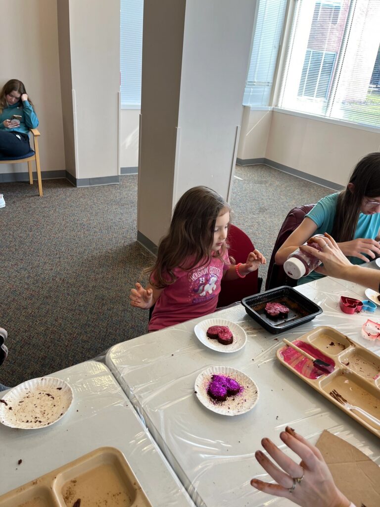Artwork and artists from the February 2023 — Cinnamon Applesauce Valentines Ornaments session at Creating With Blind Abandon.