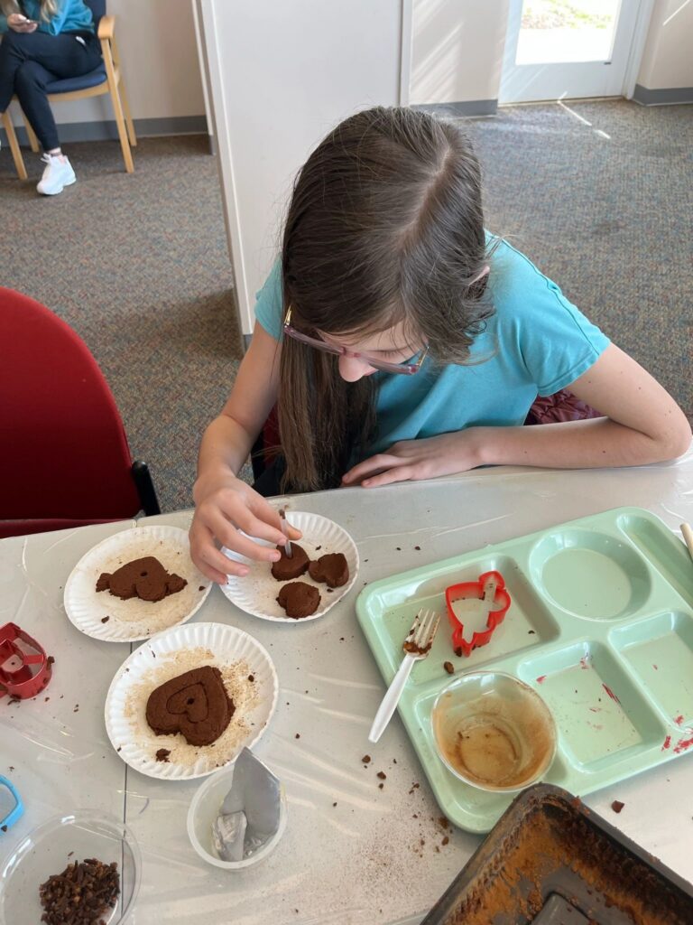 Artwork and artists from the February 2023 — Cinnamon Applesauce Valentines Ornaments session at Creating With Blind Abandon.