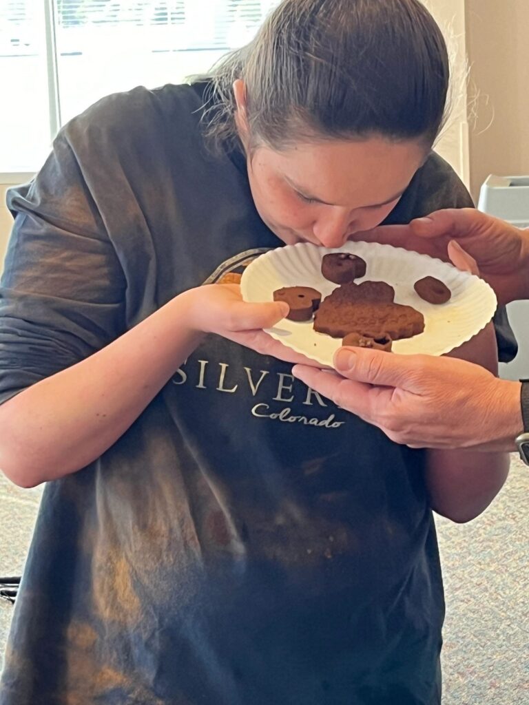 Artwork and artists from the February 2023 — Cinnamon Applesauce Valentines Ornaments session at Creating With Blind Abandon.
